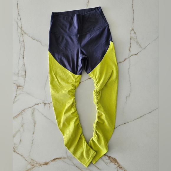 Zyia Active Neon Yellow Parallel Luxe Leggings Sz 4 - Picture 13 of 14